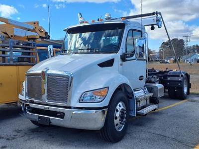 Kenworth T380 Single Axle Roll Off Truck - Paccar, 300HP, 6 Speed Allison Rds Automatic