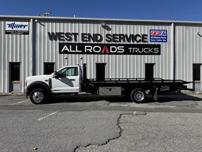 Ford F-550 Single Axle Rollback Tow Truck - 325HP, Automatic