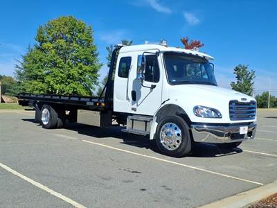 Freightliner M2 106 Rollback Tow Truck - Cummins, 6 Speed Allison Rds Automatic