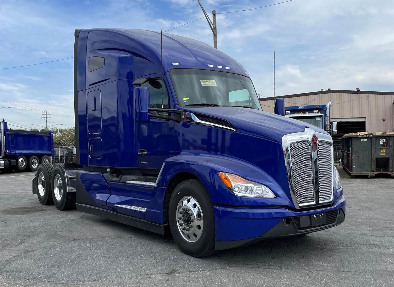2024 Kenworth T680 Sleeper Semi Truck 76 Raised Roof Sleeper 2024 Kenworth T680 Sleeper Semi Truck 76 Raised Roof Sleeper
