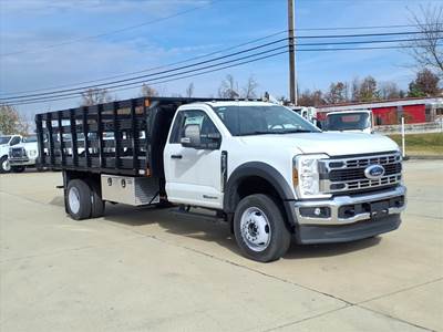 Ford F-550 16 ft Stake Bed Truck - Automatic