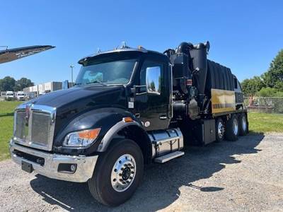 Kenworth T480 Tri Axle Vacuum Truck - Paccar, 350HP