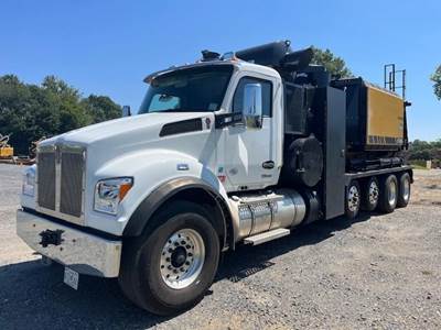 Kenworth T880 Quad Axle Vacuum Truck - Paccar, 510HP, Automatic