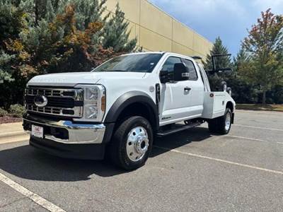Ford F-450 Single Axle Wrecker Tow Truck - Automatic