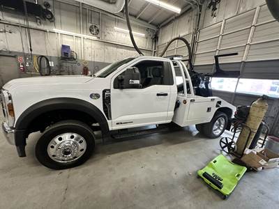 Ford F-450 XLT Single Axle Wrecker Tow Truck - 6.7L POWER STROKE, 325HP, Automatic