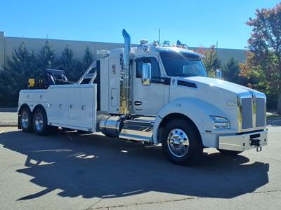 Kenworth T880 Tandem Axle Wrecker Tow Truck - Cummins, 565HP, 18 Speed Manual
