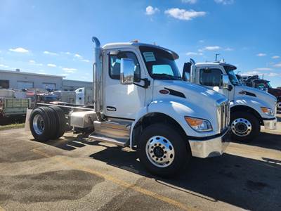 Peterbilt 536 Cab & Chassis Truck - Cummins, 300HP, 6 Speed Allison Rds Automatic