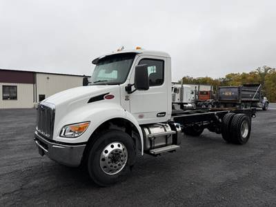 Peterbilt 537 Cab & Chassis Truck - Cummins, 370HP