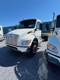 Peterbilt 537 Cab & Chassis Truck - Cummins, 370HP