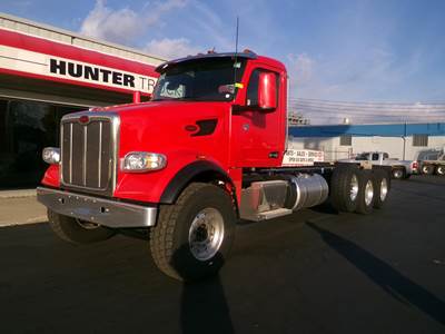 Peterbilt 567 Cab & Chassis Truck - Cummins, 565HP, Amt