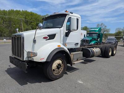 Peterbilt 567 Tandem Axle Cab & Chassis Truck - Paccar, 500HP, 10 Speed Manual