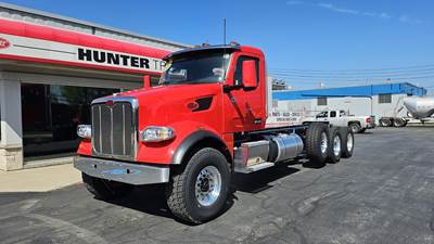 Peterbilt 567 Tri Axle Cab & Chassis Truck - Cummins, 565HP, 18 Speed Amt