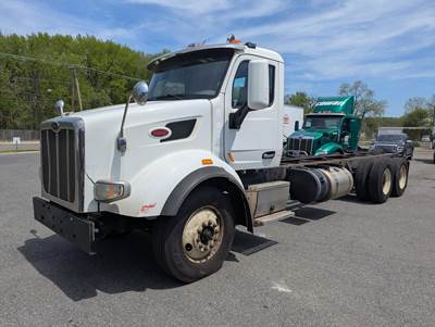 Peterbilt 567 Tandem Axle Cab & Chassis Truck - Paccar, 500HP, 10 Speed Manual