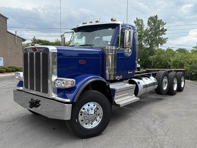 Peterbilt 589 Cab & Chassis Truck - Cummins, 525HP