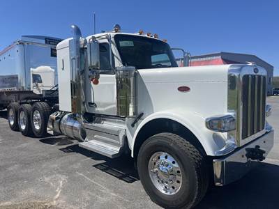 Peterbilt 589 Car Carrier Truck - Cummins, 605HP
