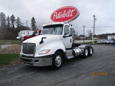 International LT Day Cab Truck - Cummins 500HP, 13 Speed Ultrashift Plus Amt