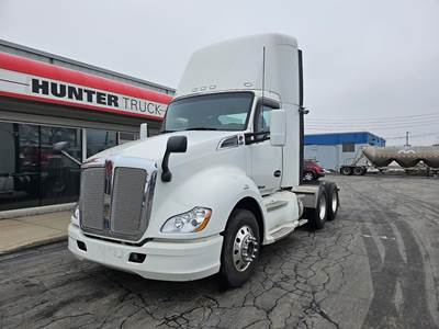Kenworth T680 Day Cab Truck - Cummins 400HP, 10 Speed Manual