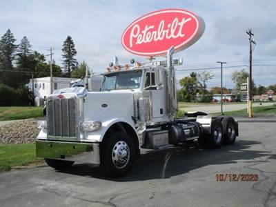 Peterbilt 389 Day Cab Truck - Cummins 500HP, 10 Speed Manual