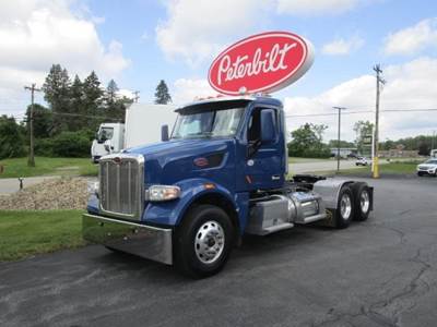 Peterbilt 567 Day Cab Truck - Paccar 455HP, 8Ll Manual