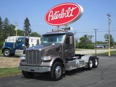 Peterbilt 567 Day Cab Truck - Paccar 455HP, 8Ll Manual
