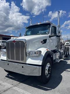 Peterbilt 567 Tri Axle Day Cab Truck - Cummins 605HP, 18 Speed Manual