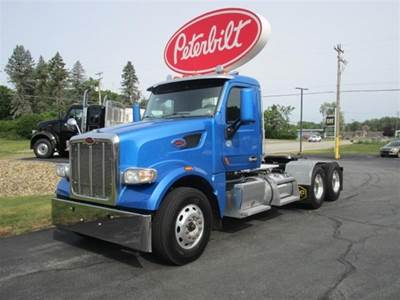 Peterbilt 567 Day Cab Truck - Paccar 455HP, 8Ll Manual