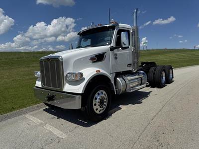 Peterbilt 567 Day Cab Truck - Cummins 565HP, 18 Speed Manual