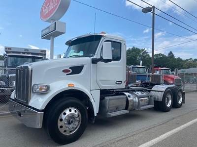 Peterbilt 567 Day Cab Truck - Paccar 510HP, 12 Speed Amt