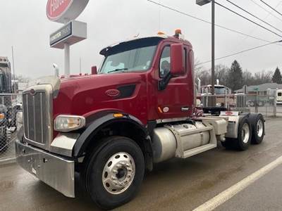 Peterbilt 567 Day Cab Truck - Cummins 525HP, 18 Speed Manual