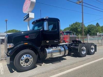 Peterbilt 567 Day Cab Truck - Cummins 525HP, 13 Speed Manual