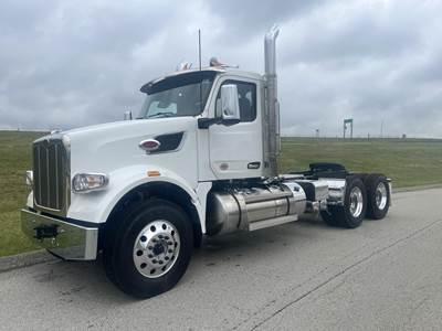 Peterbilt 567 Day Cab Truck - Cummins 565HP, 18 Speed Manual