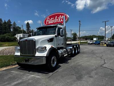 Peterbilt 567 Tri Axle Day Cab Truck - Cummins 605HP, 18 Speed Manual