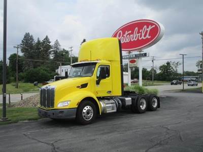 Peterbilt 579 Day Cab Truck - Cummins 400HP, 12 Speed Endurant Amt