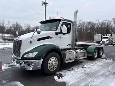 Peterbilt 579 Day Cab Truck - Paccar 380HP