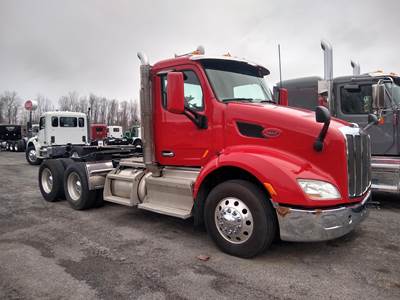Peterbilt 579 Day Cab Truck - Paccar 500HP