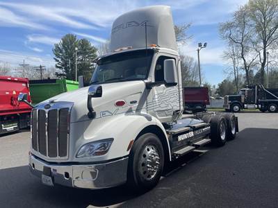 Peterbilt 579EV Day Cab Truck - 671HP, 2 Speed Automatic