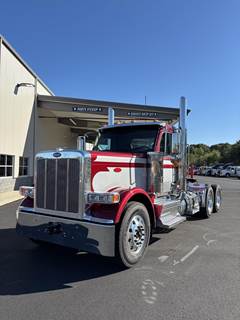 Peterbilt 589 Day Cab Truck - Cummins 565HP, 18 Speed Manual