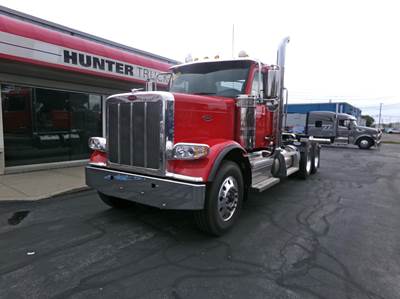 Peterbilt 589 Day Cab Truck - Cummins 565HP, 18 Speed Manual