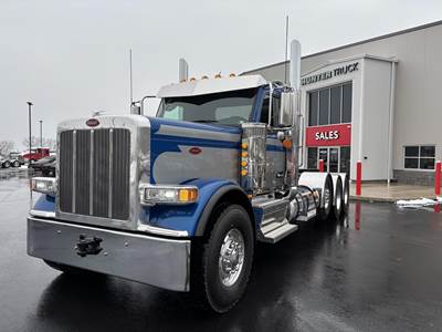 Peterbilt 589 Tri Axle Day Cab Truck - Cummins 565HP, 18 Speed Manual