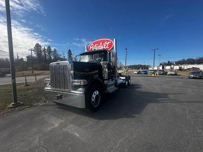 Peterbilt 589 Day Cab Truck - Cummins 565HP, 18 Speed Manual