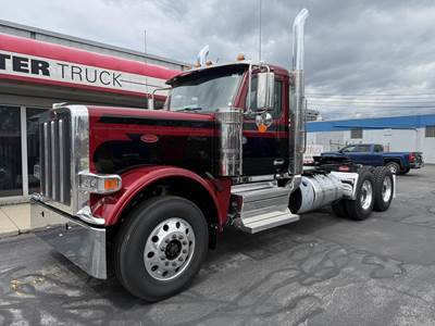 Peterbilt 589 Day Cab Truck - Cummins 565HP, 18 Speed Manual