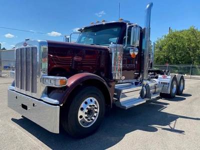 Peterbilt 589 Day Cab Truck - Cummins 565HP, 18 Speed Manual