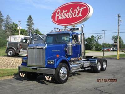 Western Star 4900 Day Cab Truck - Detroit 470HP, 10 Speed Manual
