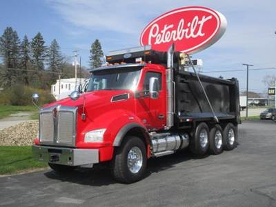 Kenworth T880 Tri Axle Dump Truck - Cummins 505HP, 8Ll Manual, 17' Dump