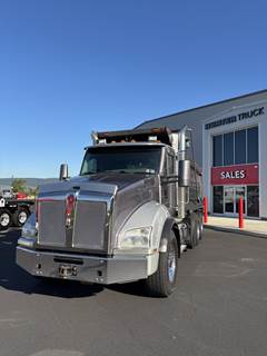 Kenworth T880 Tri Axle Dump Truck - Paccar 500HP, 18 Speed Ultrashift Amt