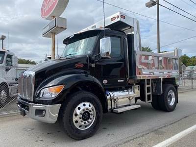 Peterbilt 537 Dump Truck - Paccar 330HP
