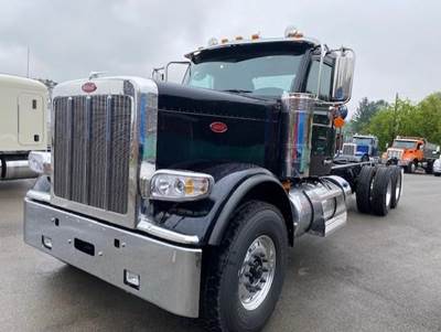 Peterbilt 589 Dump Truck - Cummins 605HP, 18 Speed Manual