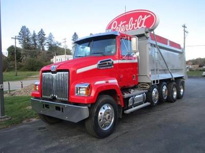 Western Star 4700 Quad Axle Dump Truck - Detroit 470HP, 10 Speed Manual, 17' Dump
