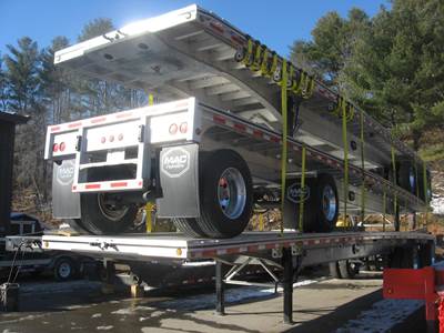 MAC TNAR50AA0 Flatbed Trailer