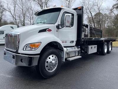 Peterbilt 548 Flatbed Truck - 300HP, 8 Speed Amt